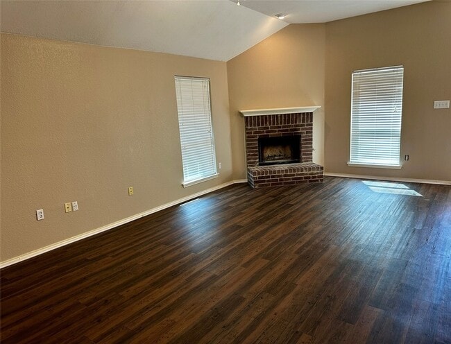 Photo - 912 Alpine St