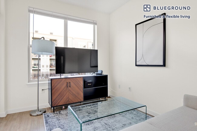 Photo - 333 Great River Rd Unit FL3-ID534