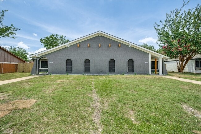 Building Photo - 2128 Trellis Pl