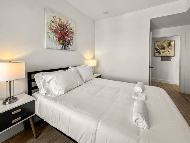 Photo - 2400 E Huntingdon St Unit ID1075549P