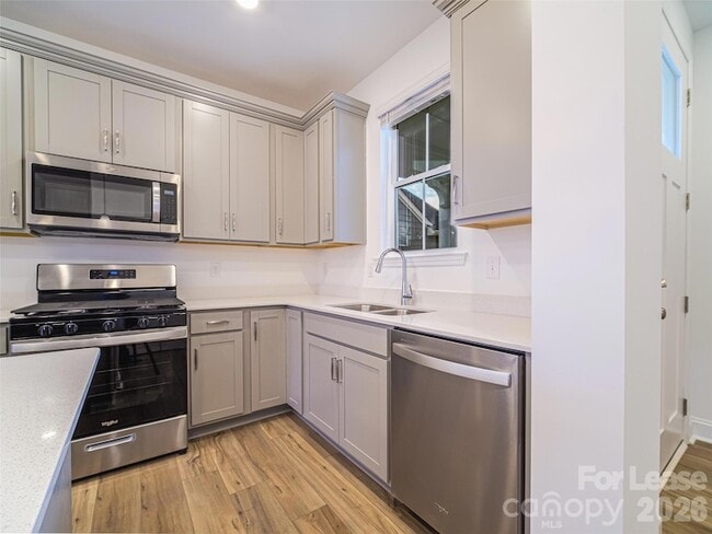 Photo - 1535 Pebble Shr Ln