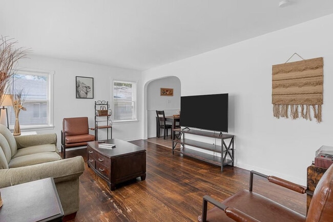 Building Photo - 6563 Julian Ave Unit SI ID1472879P