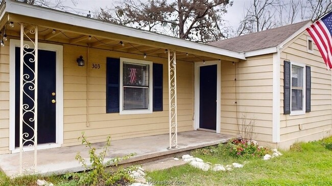 Photo - 303 Montclair Ave