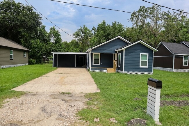 Building Photo - 621 North St