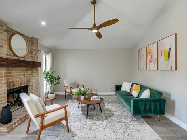 Photo - 1725 Canterbury Ln Unit ID1019545P