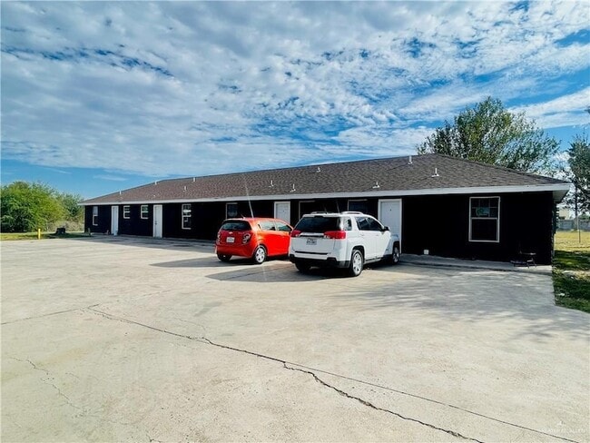 Building Photo - 18024 Sago Palm Dr Unit 1