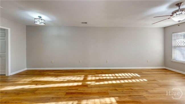 Photo - 5018 Winfield Dr