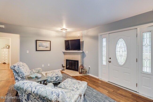 Photo - 419 E Second Street Unit