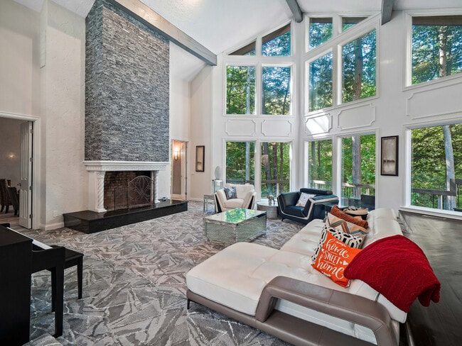 Building Photo - 117 Partridge Ln Unit ID1302539P