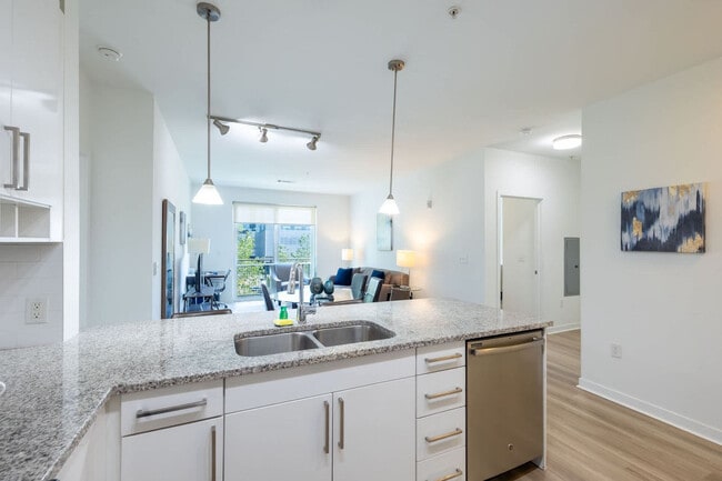 Photo - 81 Tresser Blvd Unit SI FL2-ID1537756P