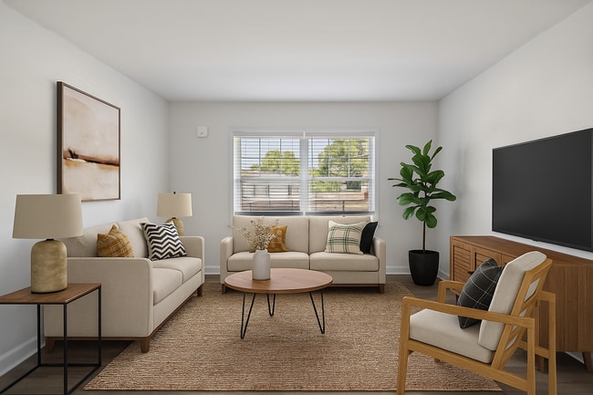 Building Photo - The Park at Fountain City