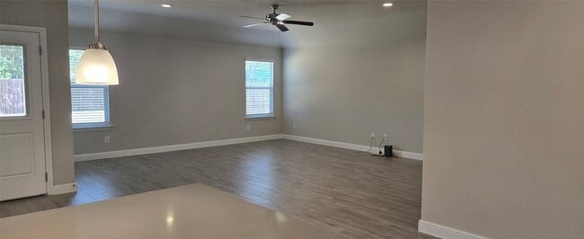 Photo - 1449 Bennett Dr