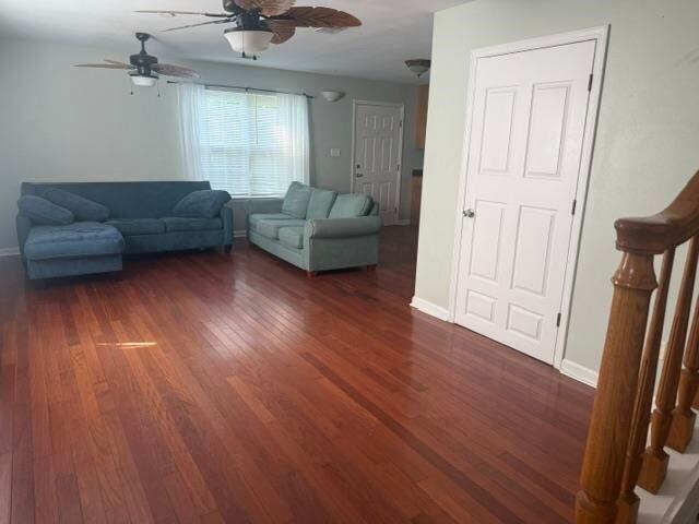 Photo - 222 Rivoli Rd