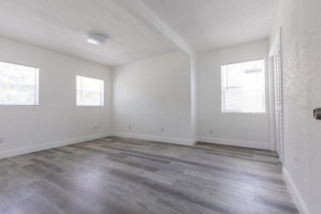Photo - 6906 N Lynn Ave