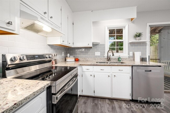 Photo - 1422 Delane Ave