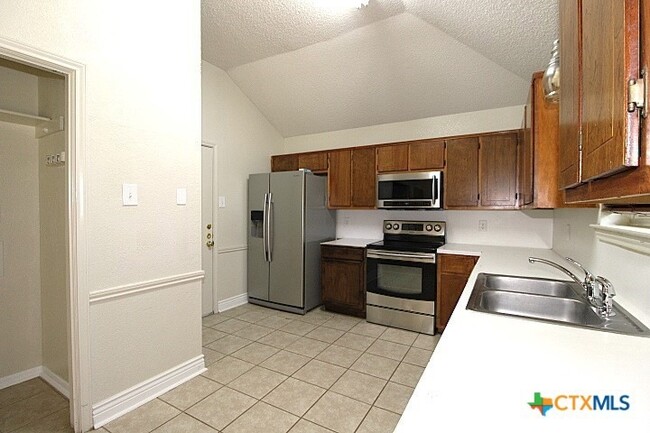 Photo - 213 Bronc Dr