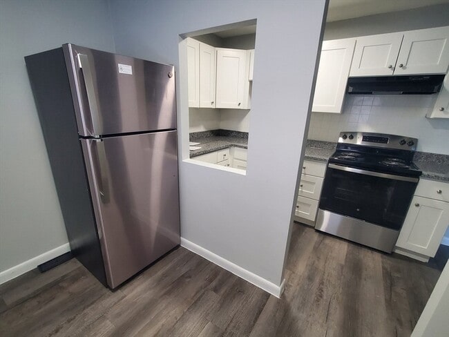 Photo - 760 Cummins Hwy Unit 4