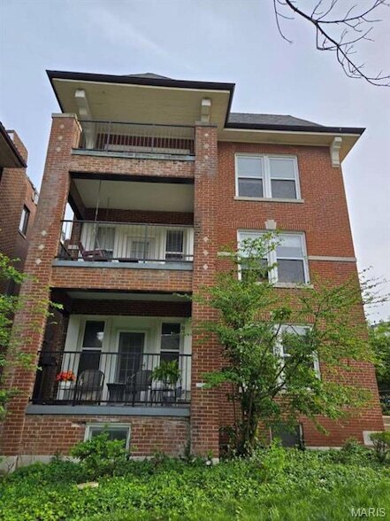 Building Photo - 5528 Waterman Blvd Unit 1N
