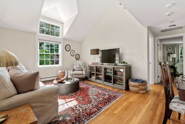 Building Photo - 427 Westfield St Unit SI FL3-ID1262021P