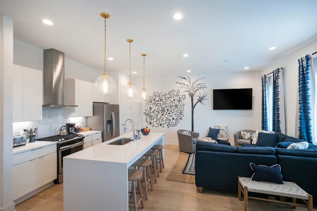 Photo - 1035 Scovel St Unit ID1312348P