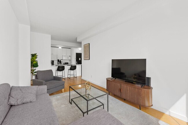 Photo - 17 St Marks Pl Unit SI ID1604393P