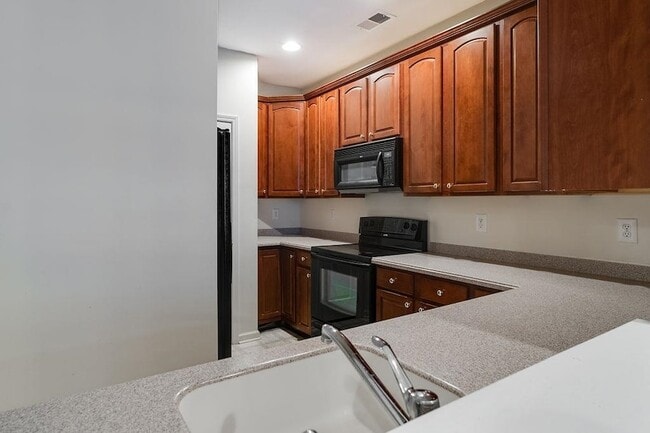 Photo - 6 Carpenter Ct