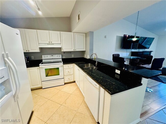 Photo - 8244 Key Royal Cir Unit 633