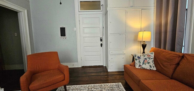 Building Photo - 57 N Ann St Unit ID1043455P