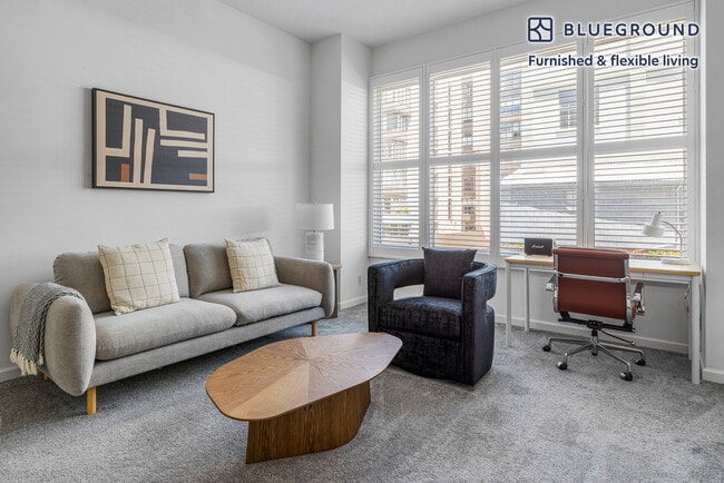 Building Photo - 220 Lombard St Unit FL1-ID1921