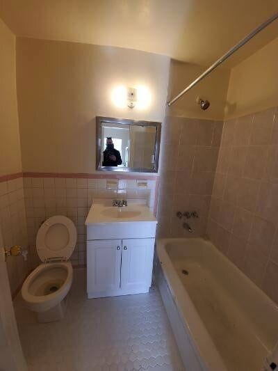 Photo - 94-20 59th Ave