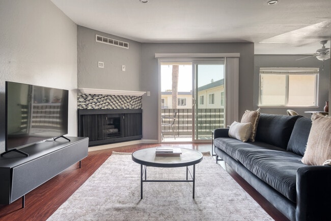 Building Photo - 235 Arlington Rd Unit FL3-ID2101