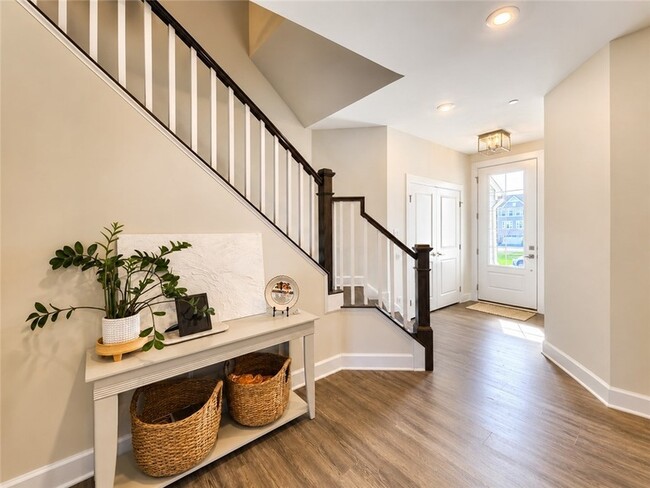 Photo - 4303 Spruce Rd