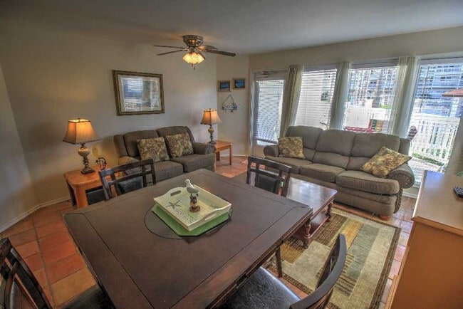 Building Photo - 200 Padre Blvd Unit ID1255574P