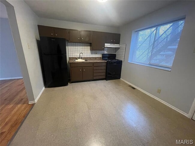 Photo - 255 Chambers Rd