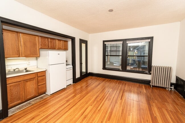 Photo - Garfield Court