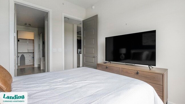 Photo - 825 Usener St Unit 824