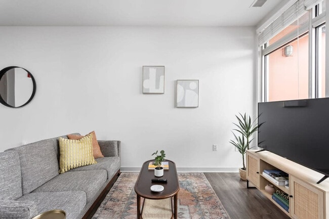 Building Photo - 747 N College Ave Unit ID1014487P