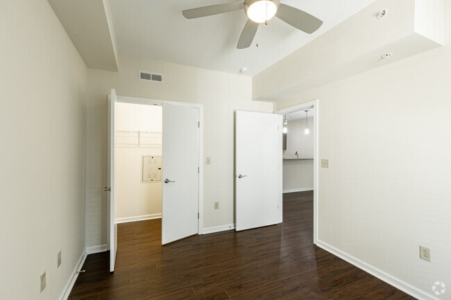 1BR, 1BA - Gramercy Row Apartment Residences