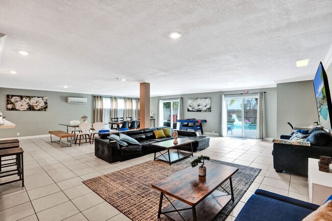 Photo - 5415 Harrison St Unit ID1037649P