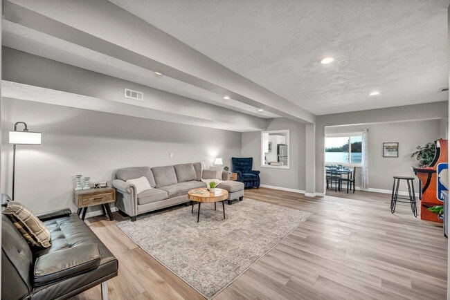Photo - 829 Portage Lakes Drive Unit SI ID1496076P