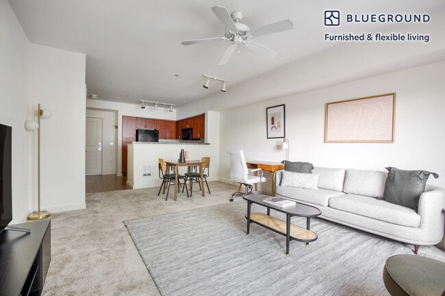 Photo - 10400 NE 2nd St