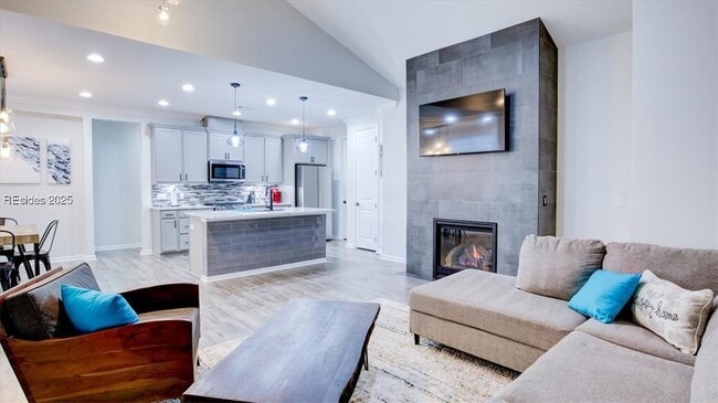 Photo - 1571 Shoreside Dr