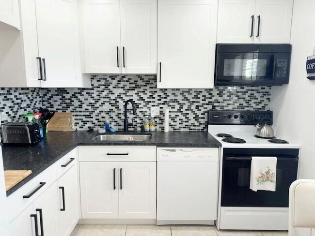 Photo - 7505 NW 5th Pl Unit 203