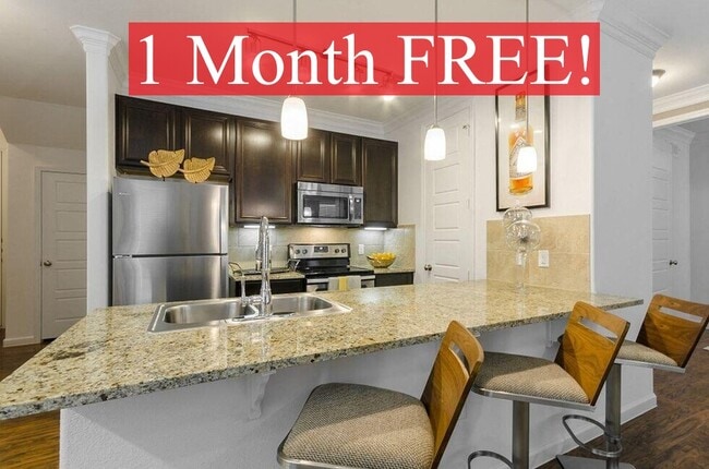 Building Photo - Berkshire Lakeway