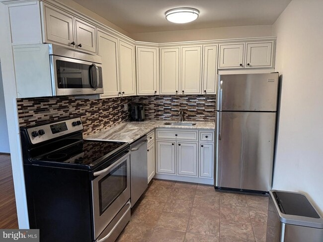 Photo - 1016 W Baltimore Pike Unit E10