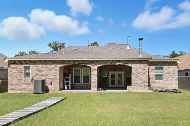 Photo - 170 Gilmer St