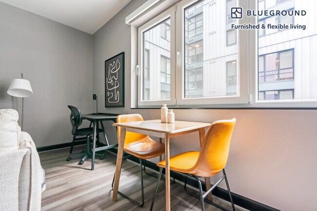 Photo - 1313 L St NW Unit FL3-ID936