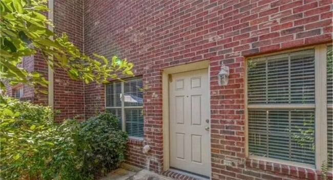 Photo - 318 Forest Dr Loop