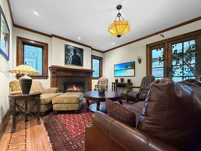 Photo - 410 Wellington Ave Unit ID1380472P