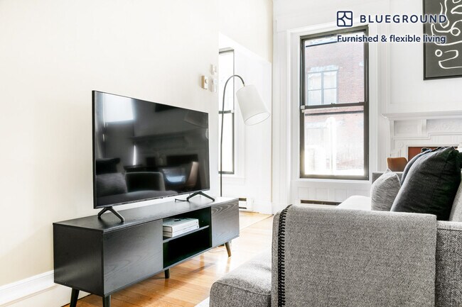 Photo - 232 Newbury St Unit SI FL2-ID601